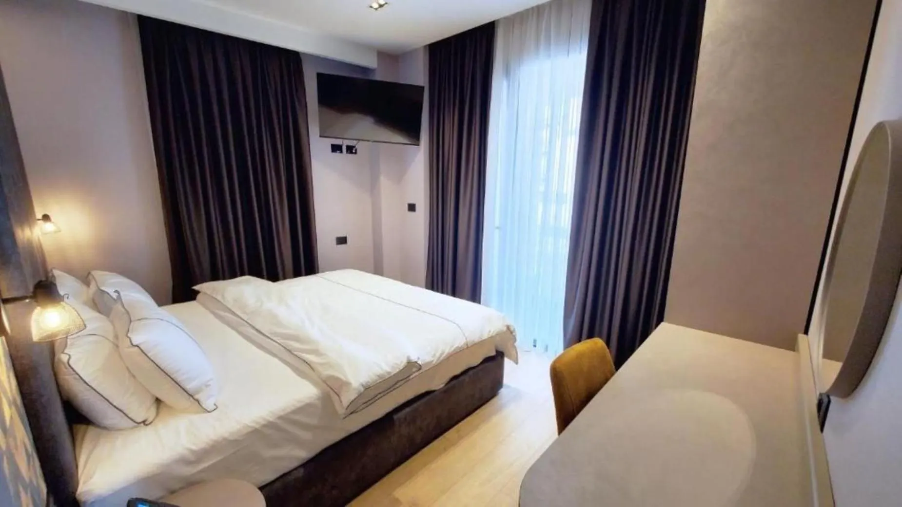 Starlight Hotel Tirana