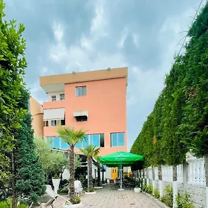 Apartament Bajovah & Restaurant, Tirana
